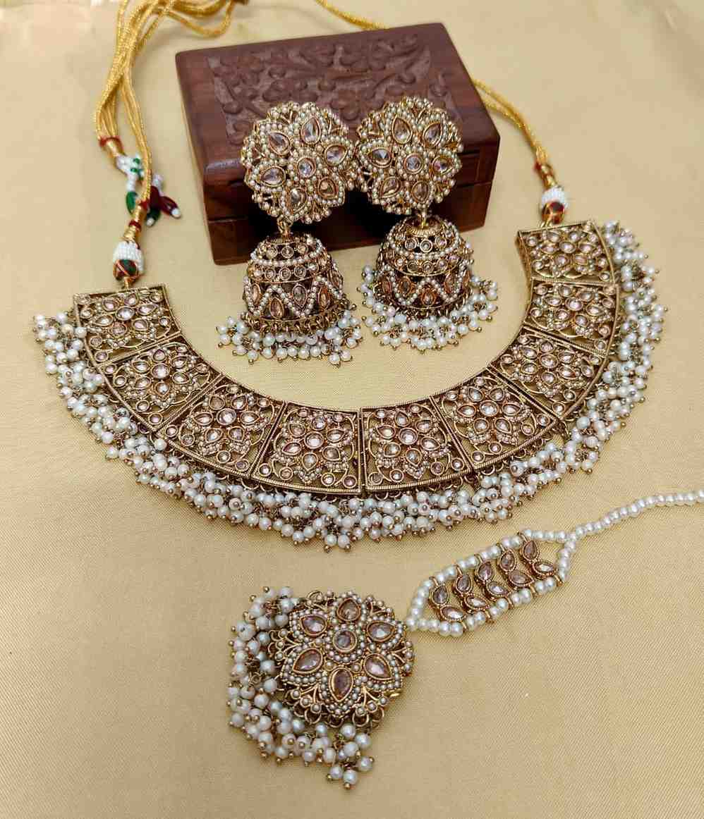 Beautiful Premium Quality Reverse Ad Stone Work Pakistani  Chokker With Beautiful Jhumka And Tika