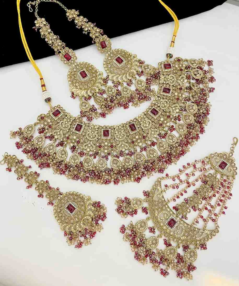 Beautiful Premium Quality Reverse Ad Stone Work Pakistani  Chokker With Beautiful Earrings And Tika 