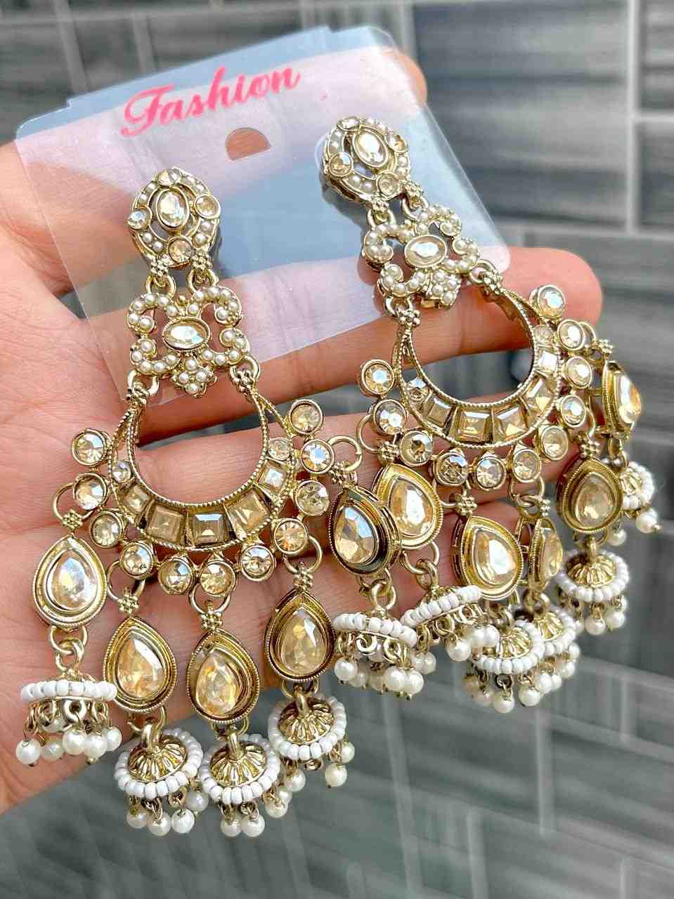 Beautiful Premium Quality Kundan Work Bollywood Earrings....