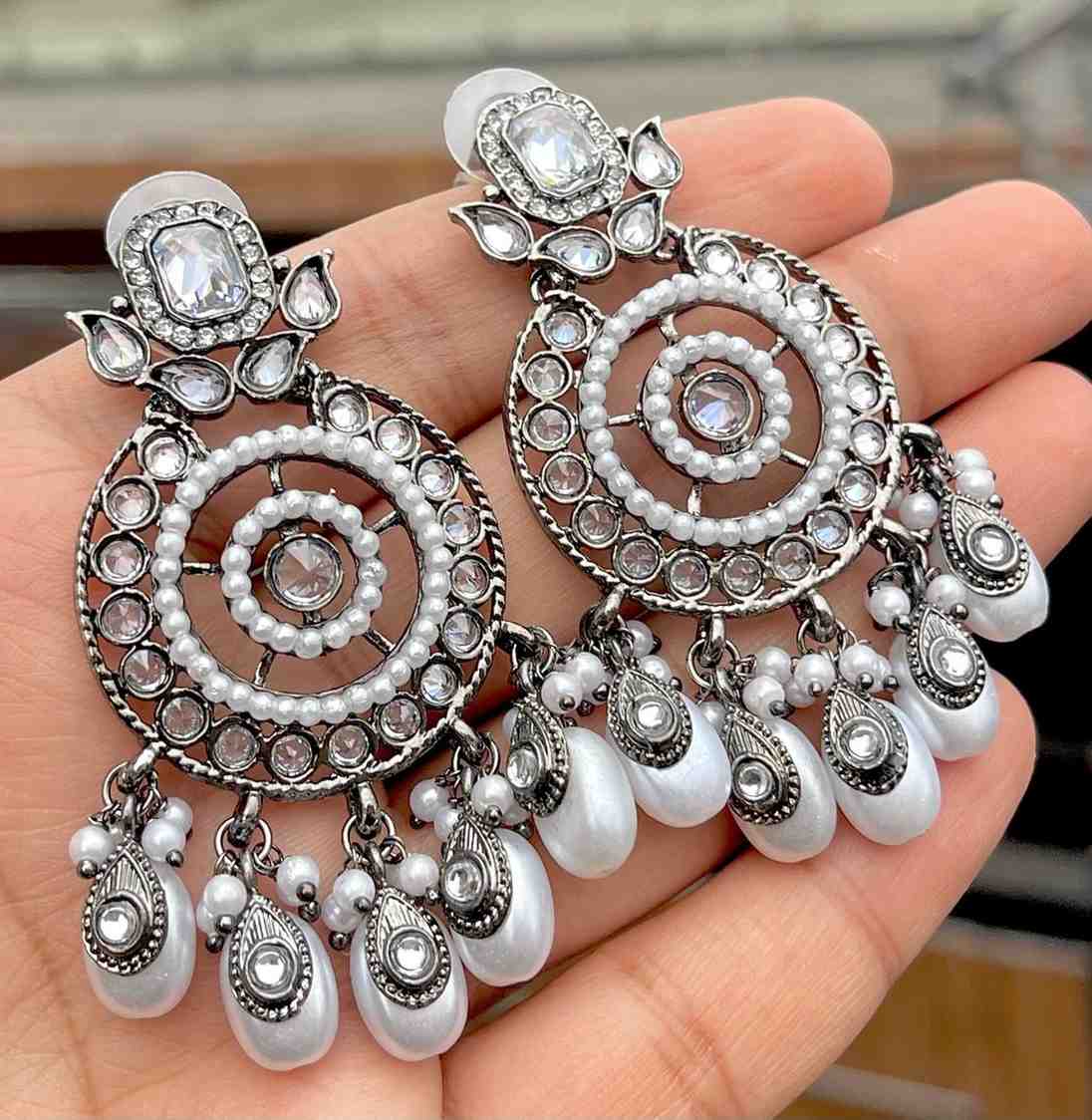Beautiful Premium Quality Reverse Ad Stone Work Earrings....