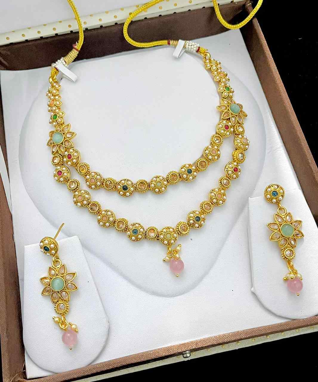 Beautiful Premium Quality Gold Plated Polky Necklace With Beautiful Earrings….