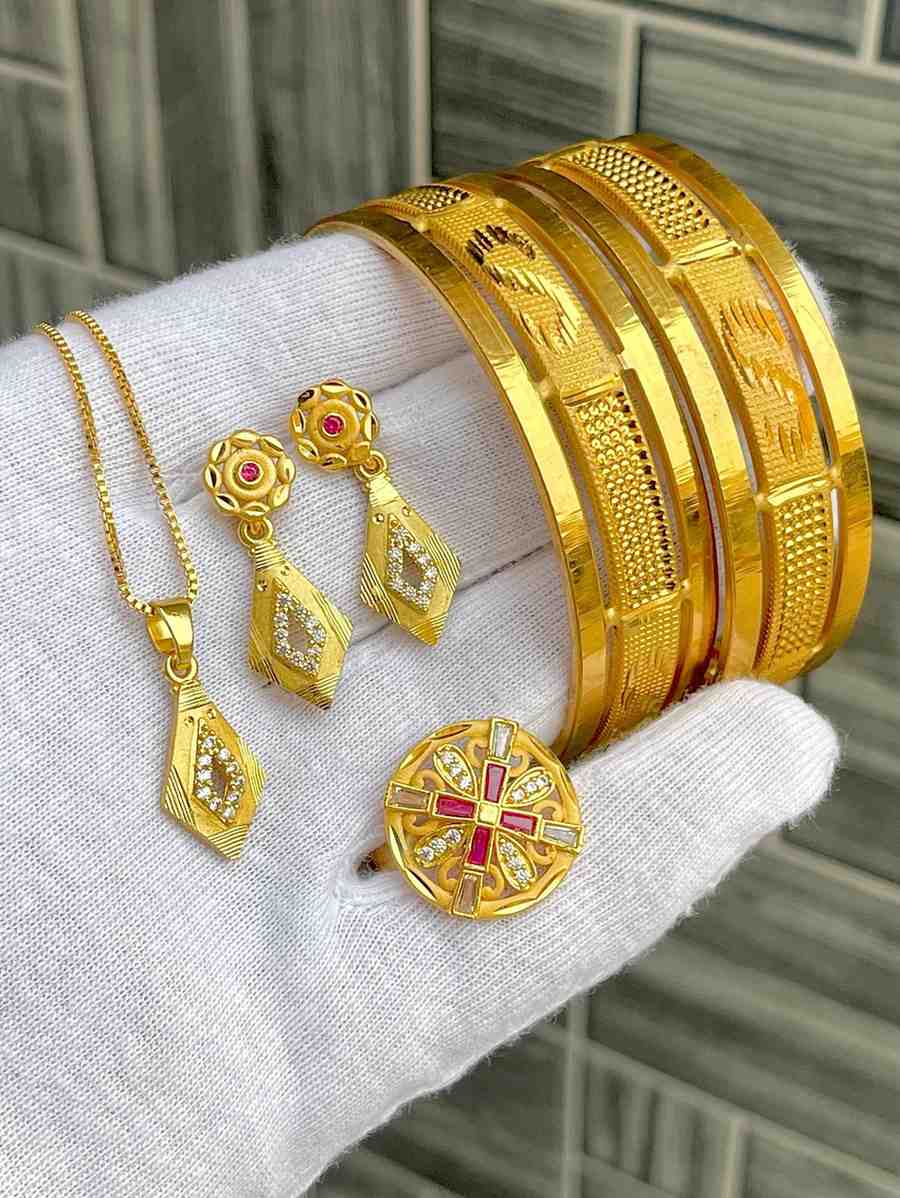 Beautiful Premium Quality Gold Plated Pendant With Tops And Adjustable Ring With Bangle Combo.... Si
