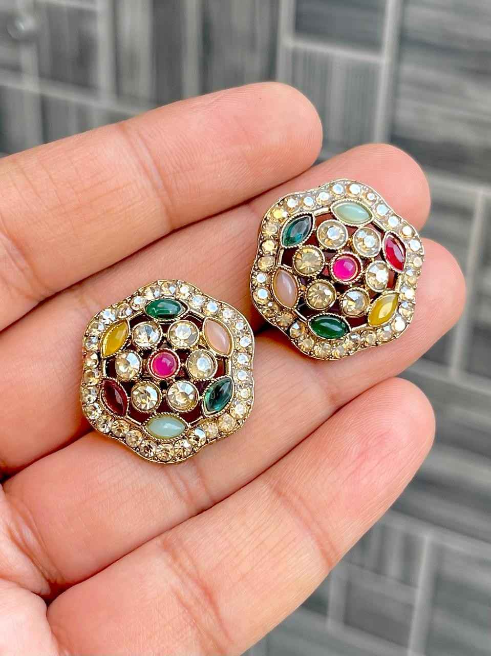 Beautiful Premium Quality Reverse Ad Stone   Studs