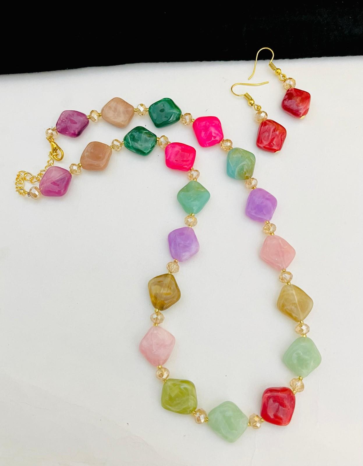 Beautiful Premium Quality Western Look Multi Colour Necklace  With Earrings