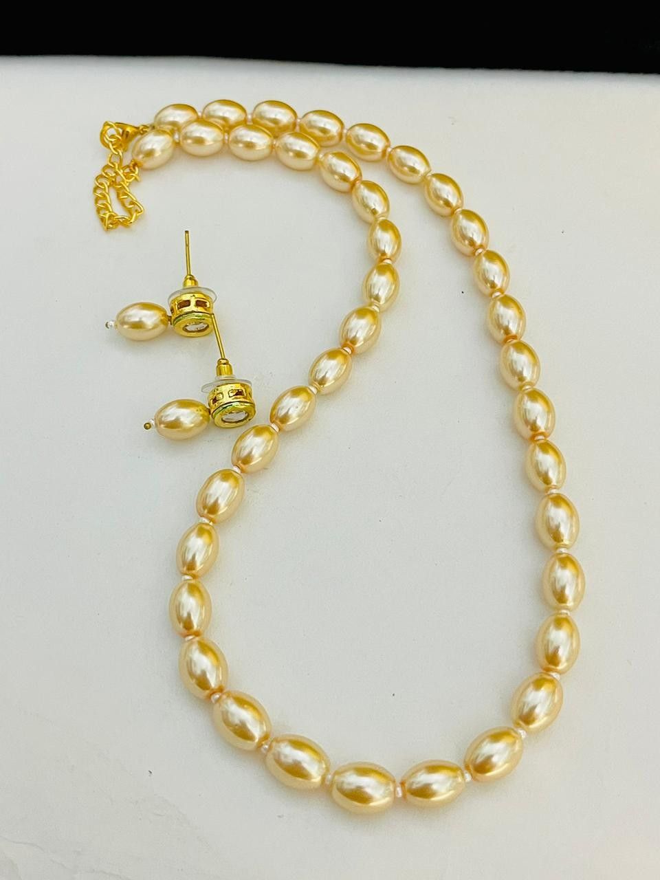 Beautiful Premium Quality Daily Wear Mala With Studs…