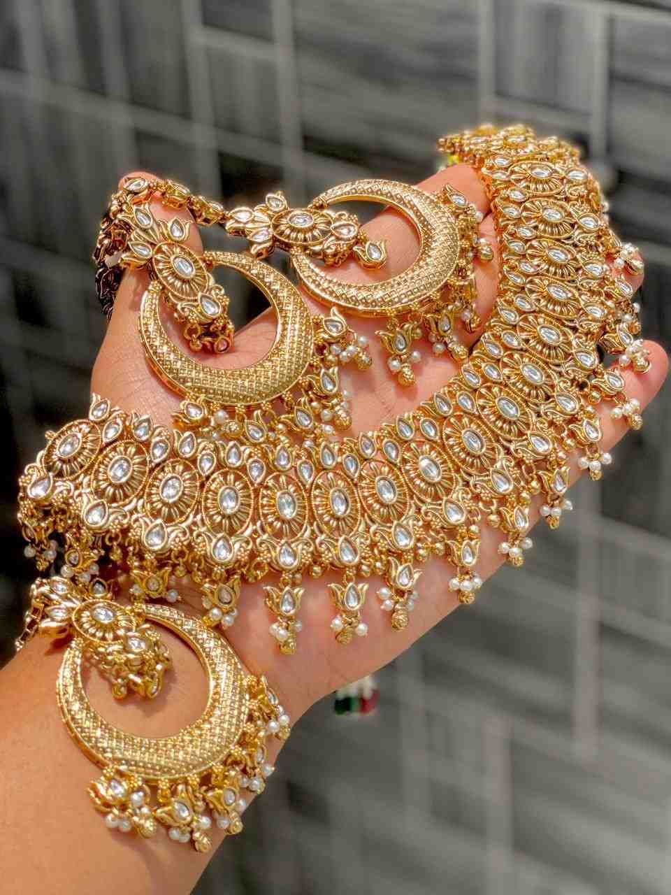 Beautiful Premium Quality Matt Gold Plated Original Brass Polky Semi Bridal Necklace With Beautiful 