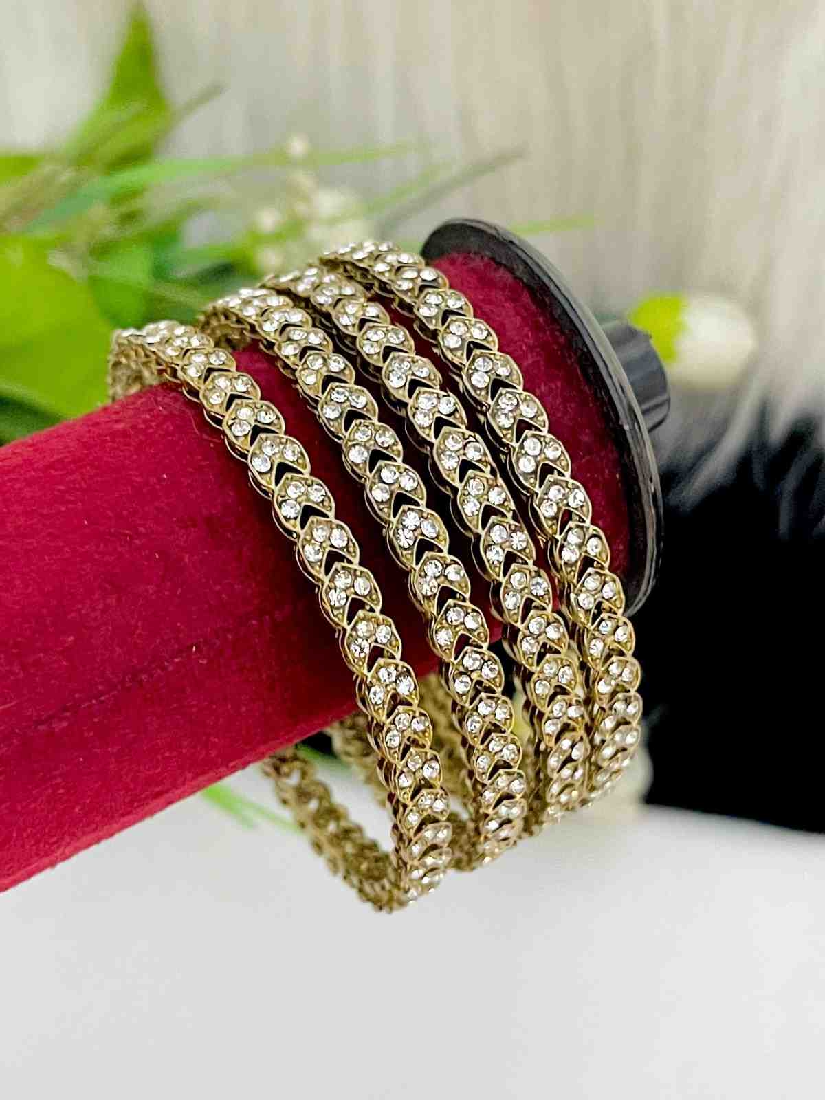 Beautiful Premium Quality Reverse Ad 4 Pc’s Bangle Set.... Size 2.4 2.6 2.8 2.10