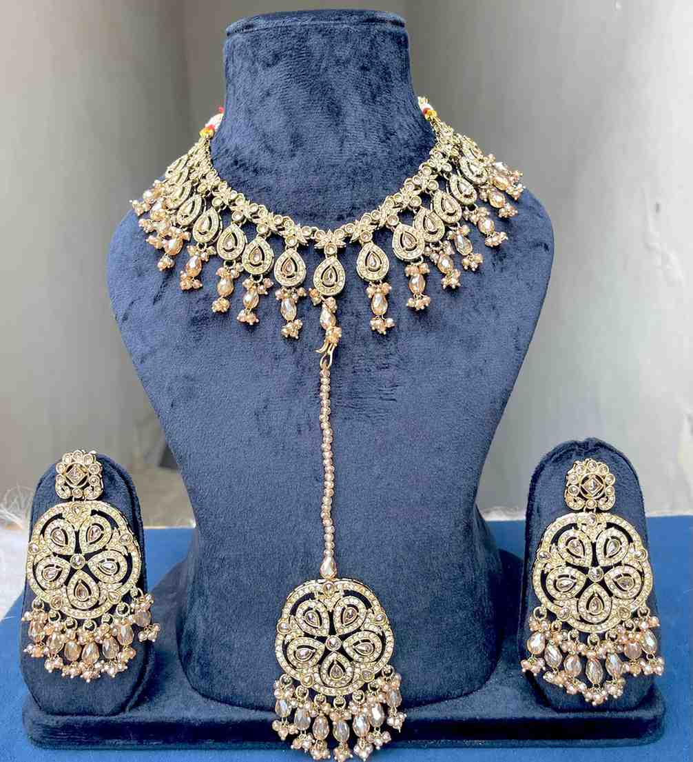 Beautiful Premium Quality Reverse Ad Stone Work Pakistani  Necklace With Beautiful Earrings And Tika
