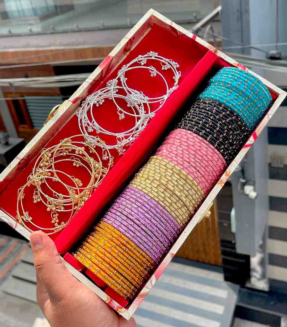 Beautiful Premium Quality Colourful Glass Bangles Box Of 6 Dozen With Ghungroo In Both Tones…. Both 