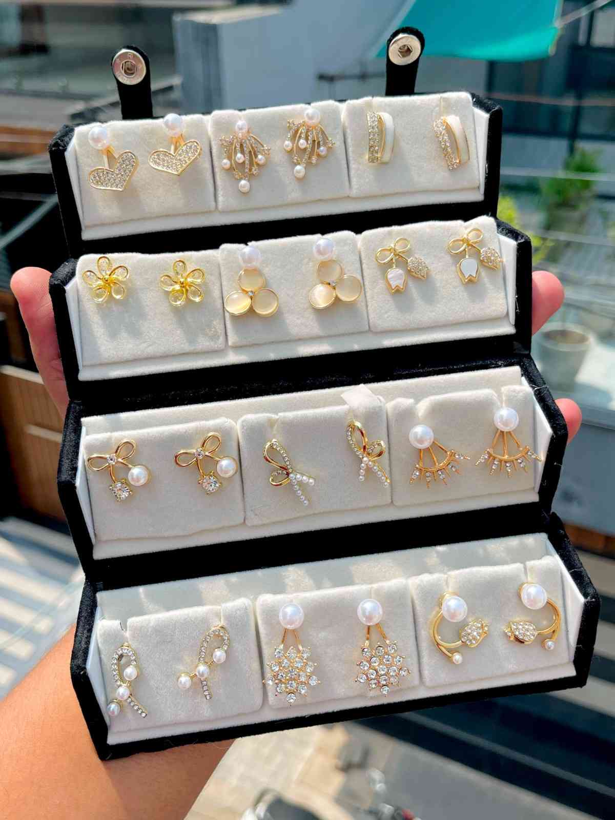 Finally Restocked   12 Different Style Girlish Studs  With Velevt Box Packing
