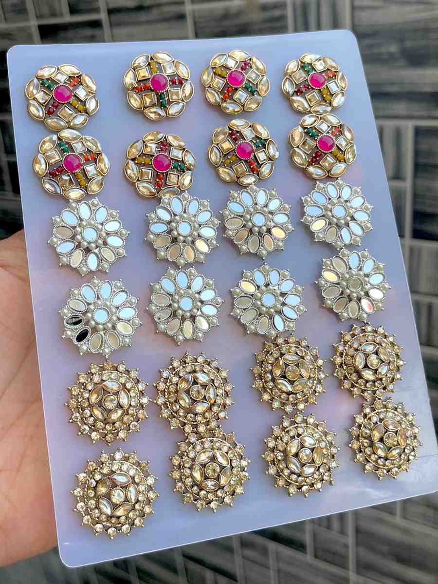 12 Pairs Of Small Studs Combo