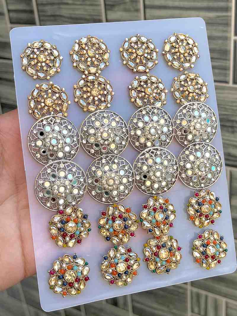 12 Pairs Of Small Studs Combo