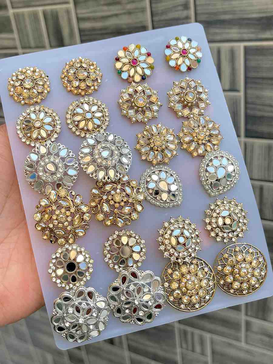 12 Pairs Of Small Studs Combo