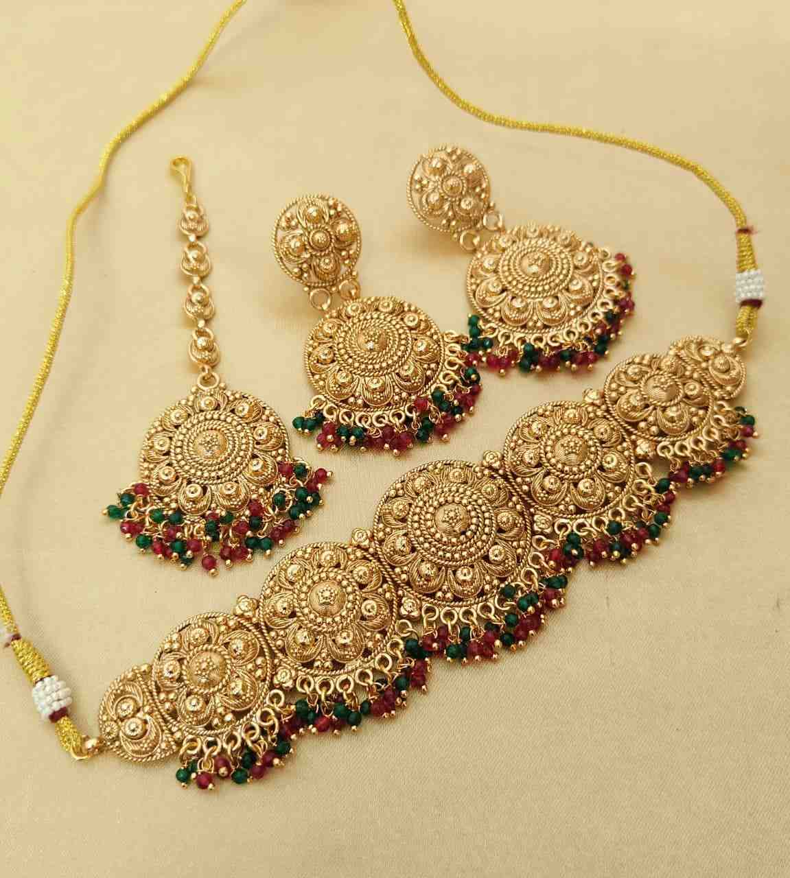Gold Plated Matt Polish Chokker With Earrings And Tika