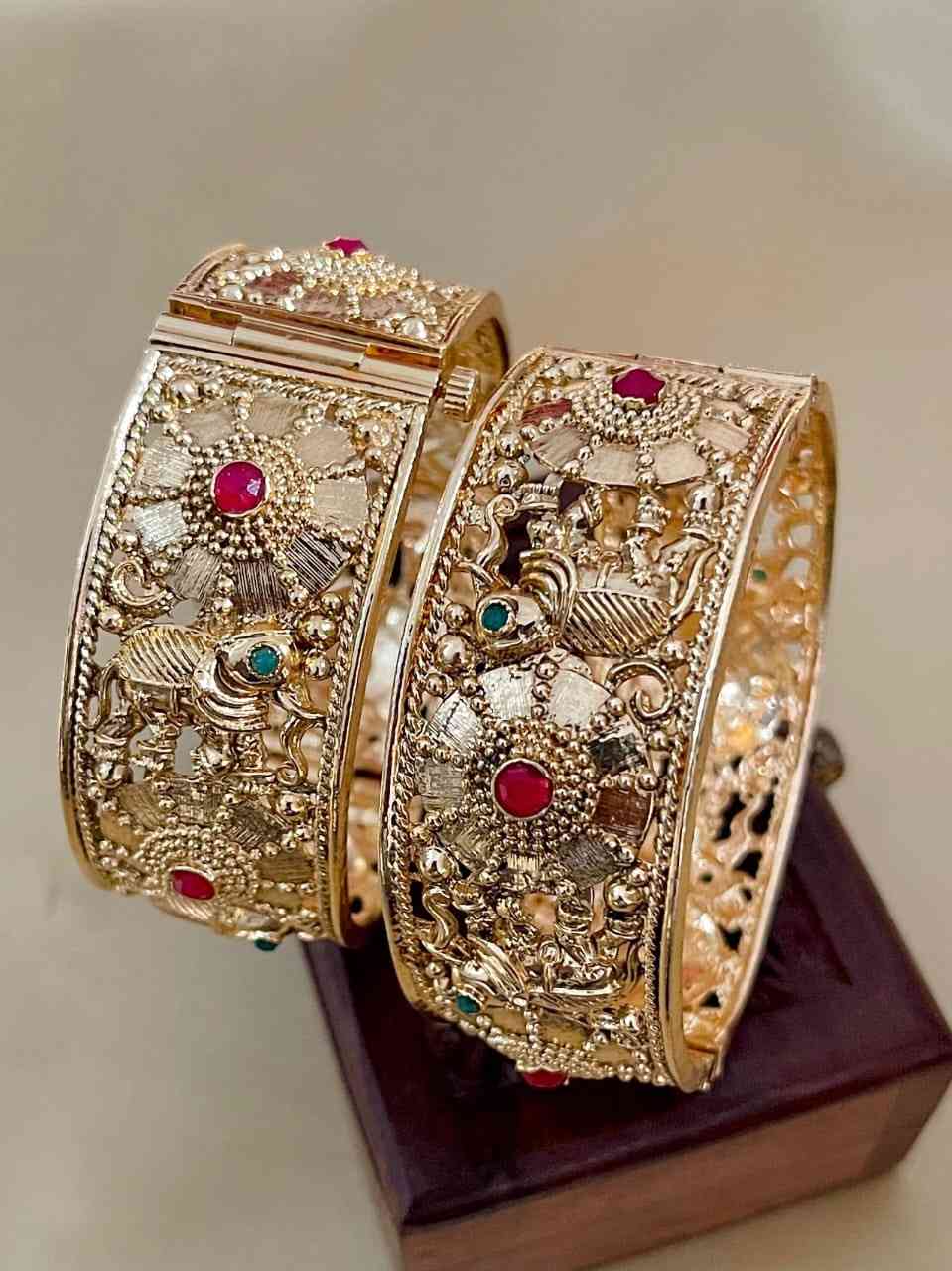 Gold Plated Matt Gold Kda Pair